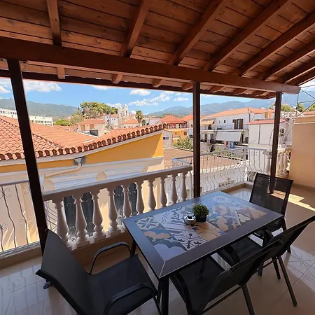 Old Town Beauty Apartamento Calamata